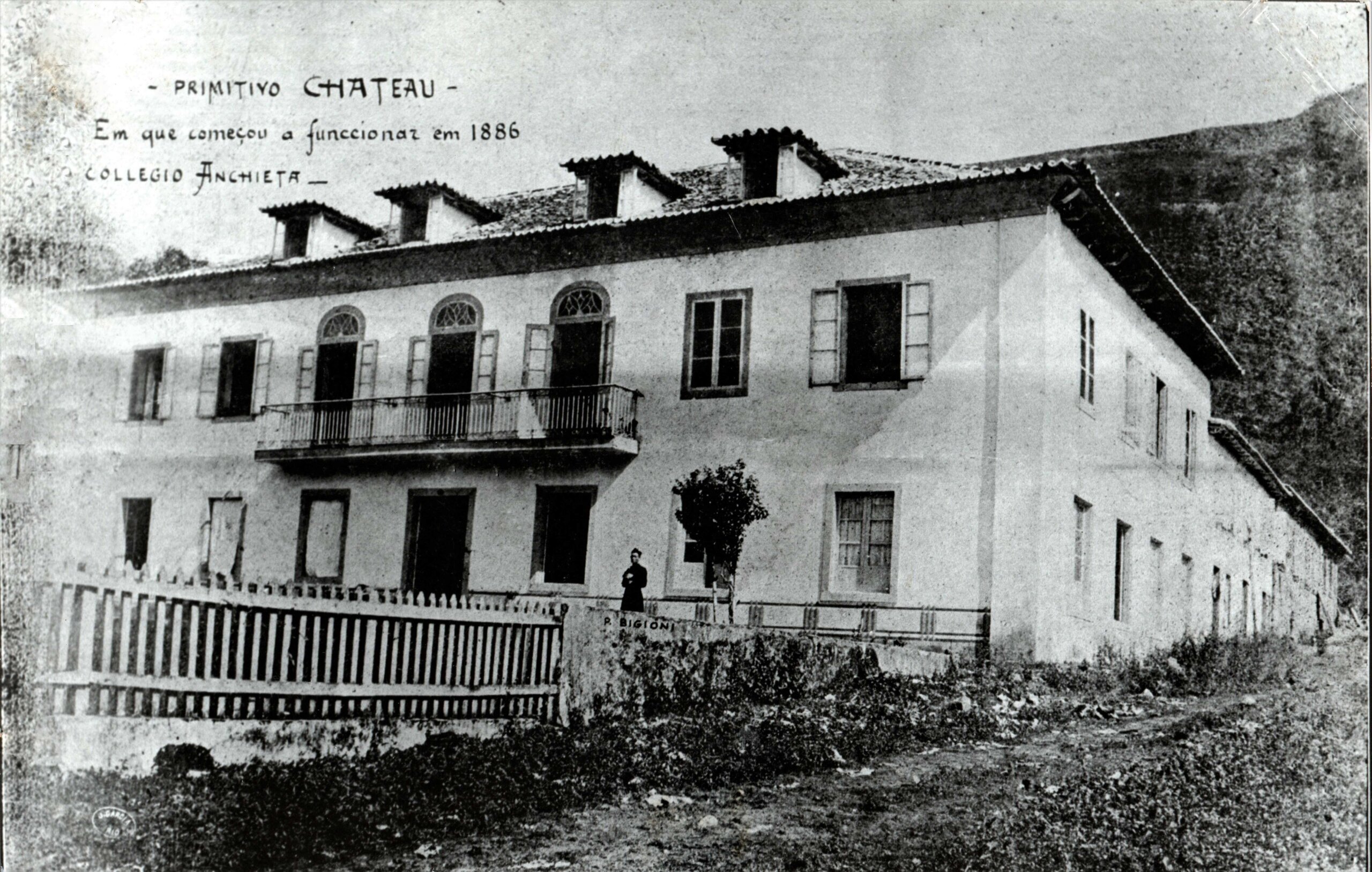 Casa sede da fazenda do Morro Queimado onde os Jesuítas se instalaram. Acervo colégio Anchieta