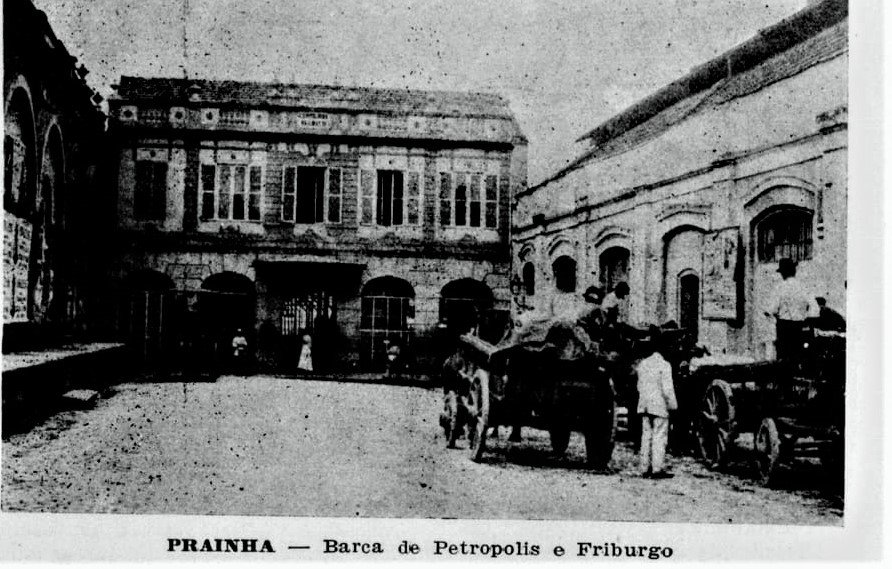 Estação marítima no largo da Prainha, atual praça Mauá. Acervo Márcio Gonçalves.jpg